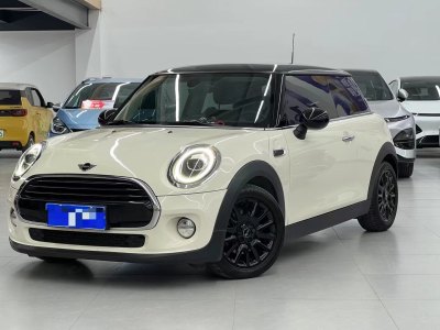 2018年11月 MINI COUNTRYMAN 1.5T COOPER 經(jīng)典派圖片