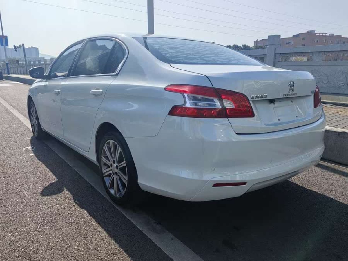 標致 408  2015款 1.2T 自動豪華版圖片