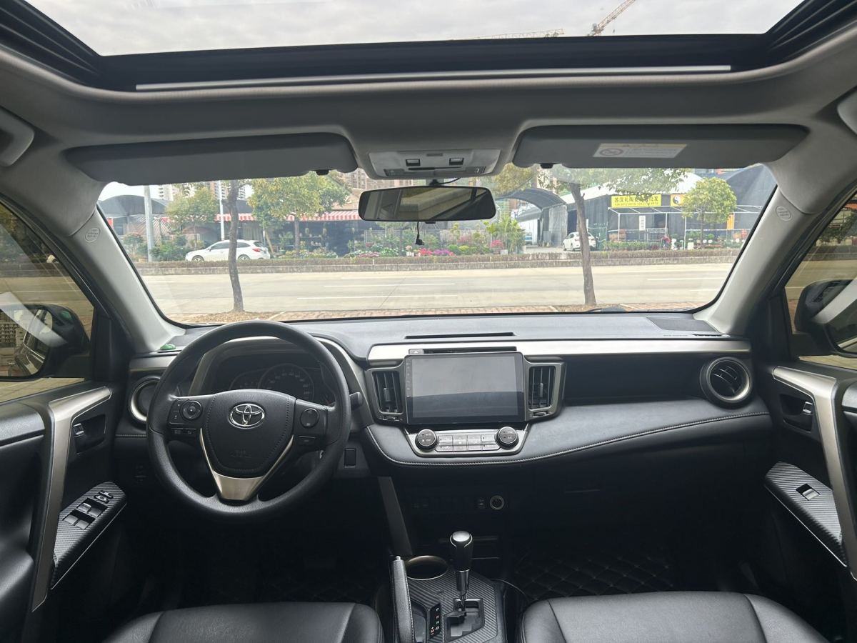 2016年6月丰田 RAV4  2018款 荣放 2.0L CVT两驱风尚版