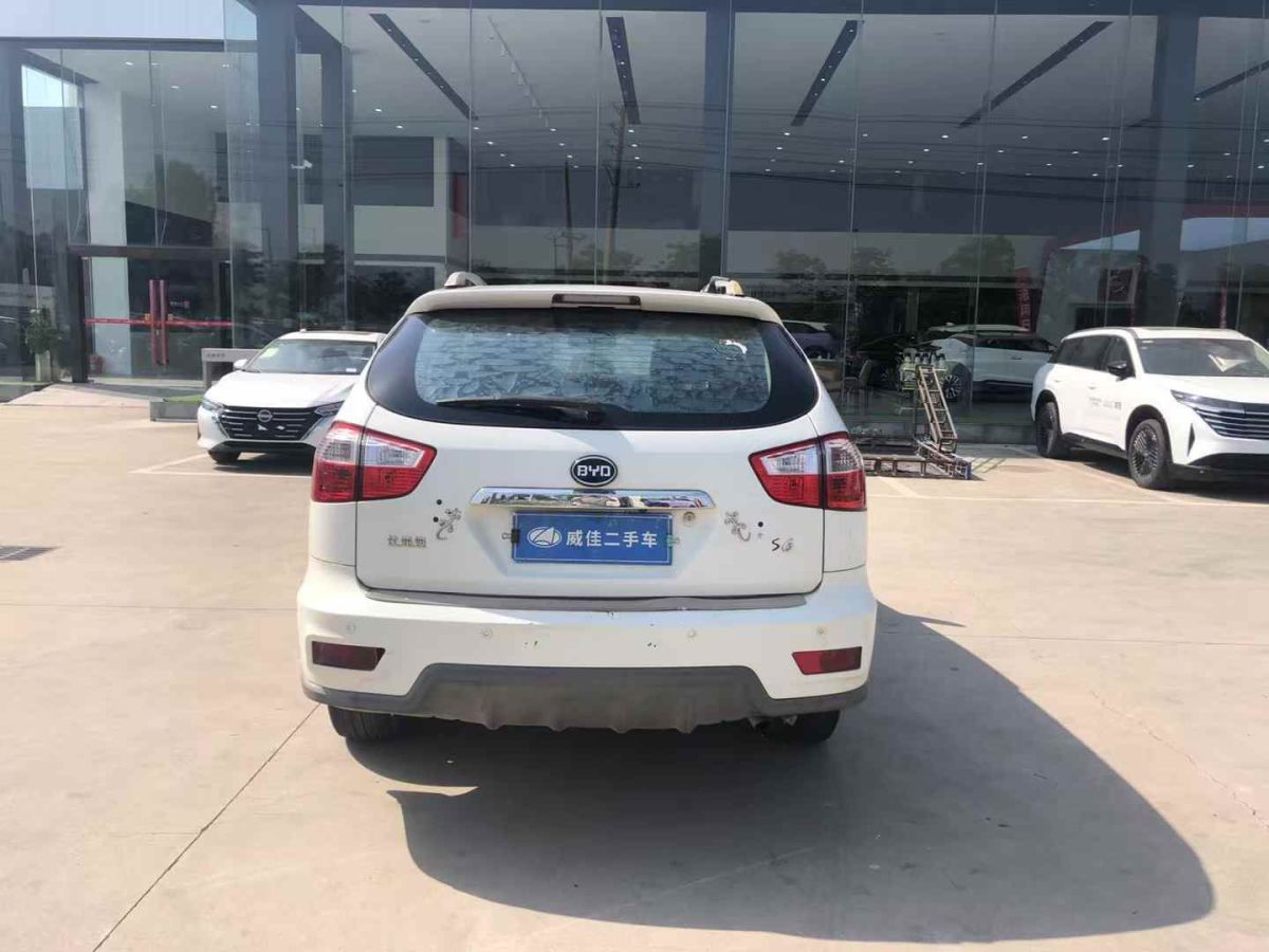 比亞迪 M6  2015款 2.4L 自動(dòng)尊貴版圖片