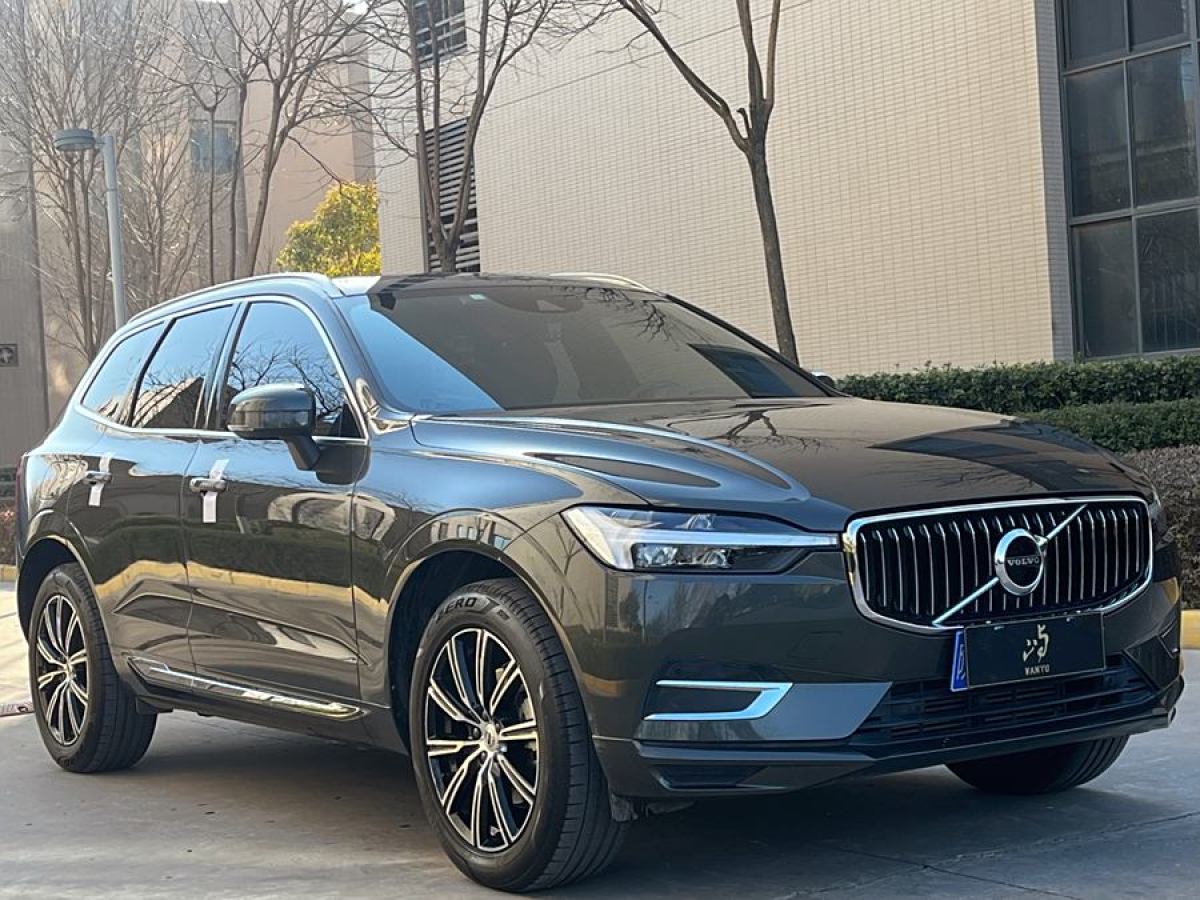 沃爾沃 XC60  2021款 T5 四驅(qū)智遠(yuǎn)豪華版圖片