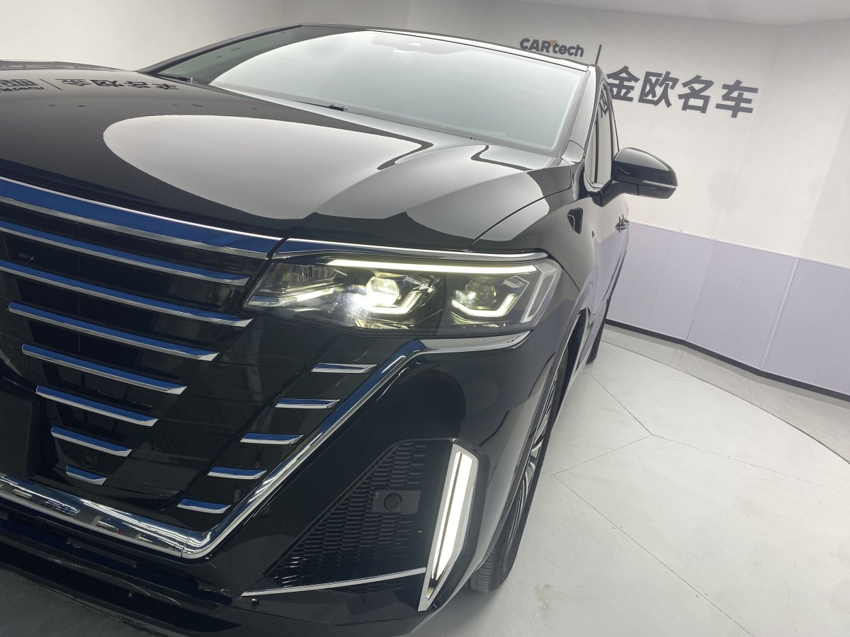 大眾 威然  2023款 改款 380TSI 尊貴版圖片