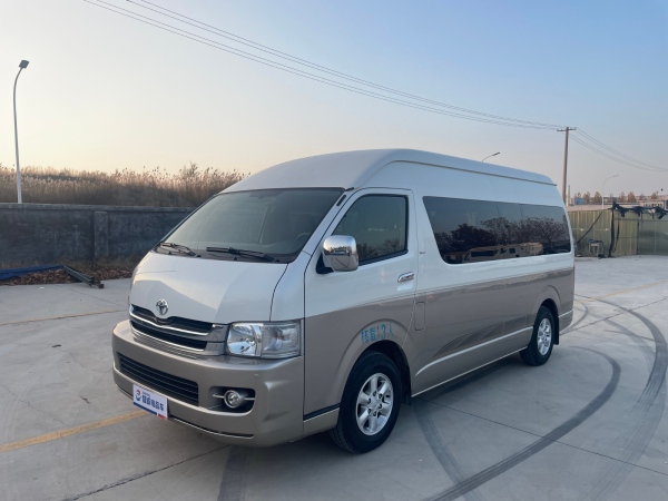 丰田 HIACE  2011款 2.7L自动标准版13座