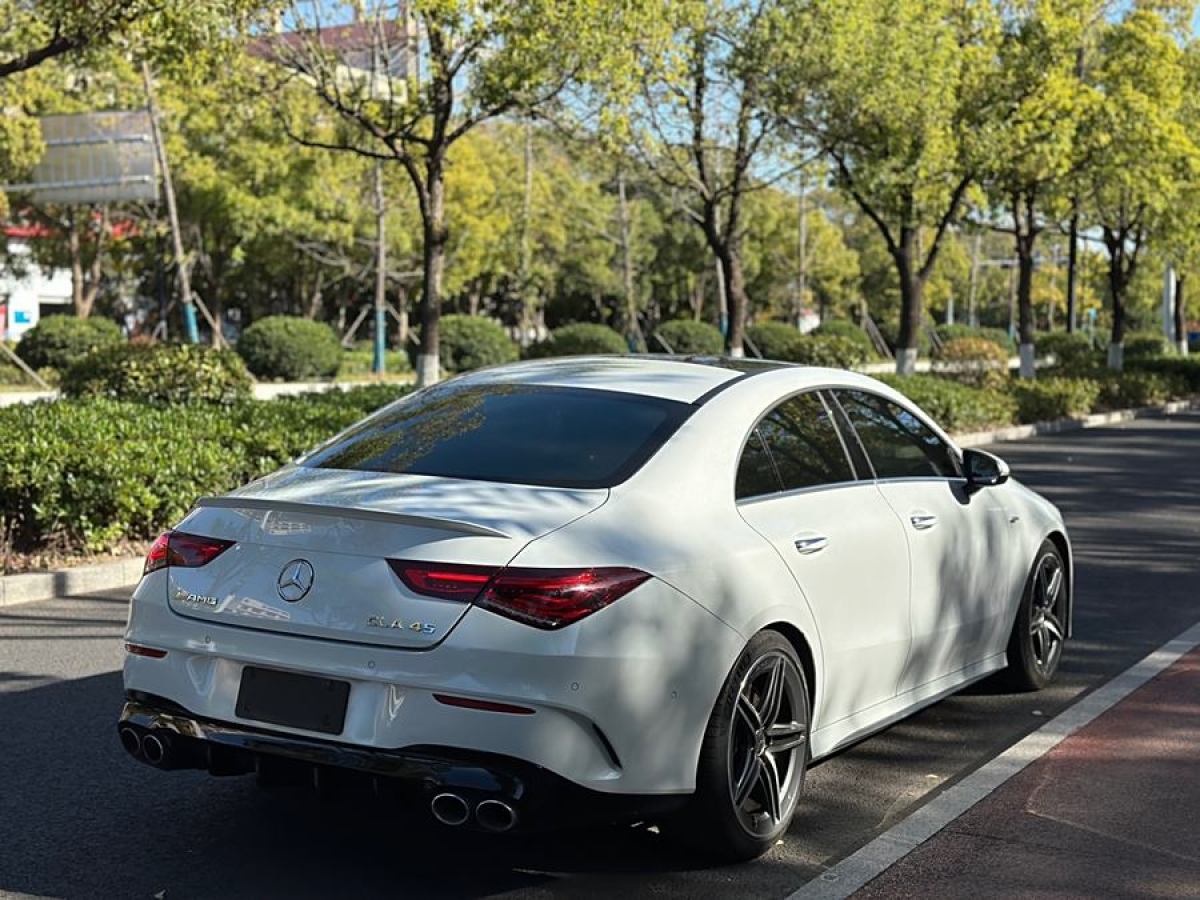 奔馳 奔馳CLA級(jí)AMG  2021款 AMG CLA 45 4MATIC+圖片