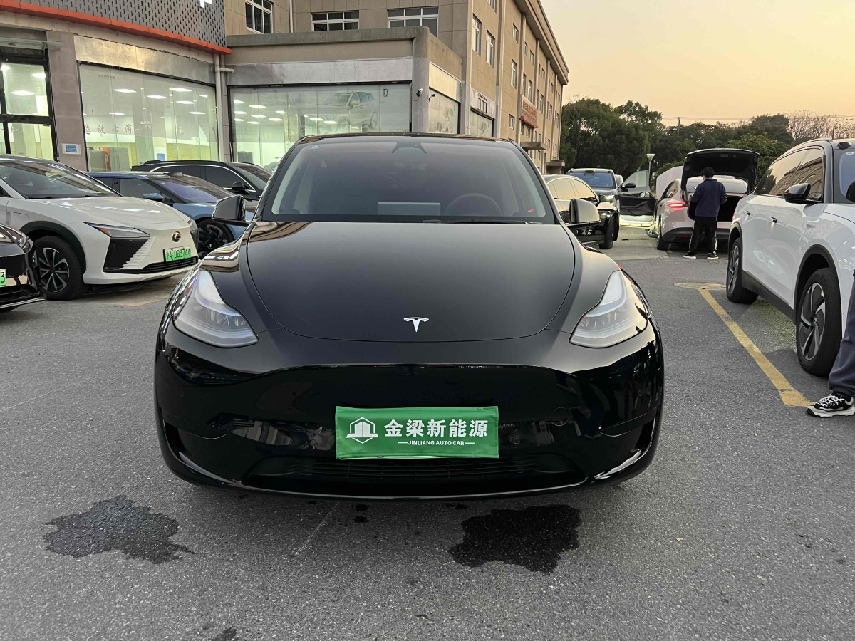 特斯拉 Model 3  2023款 煥新版 后輪驅(qū)動圖片