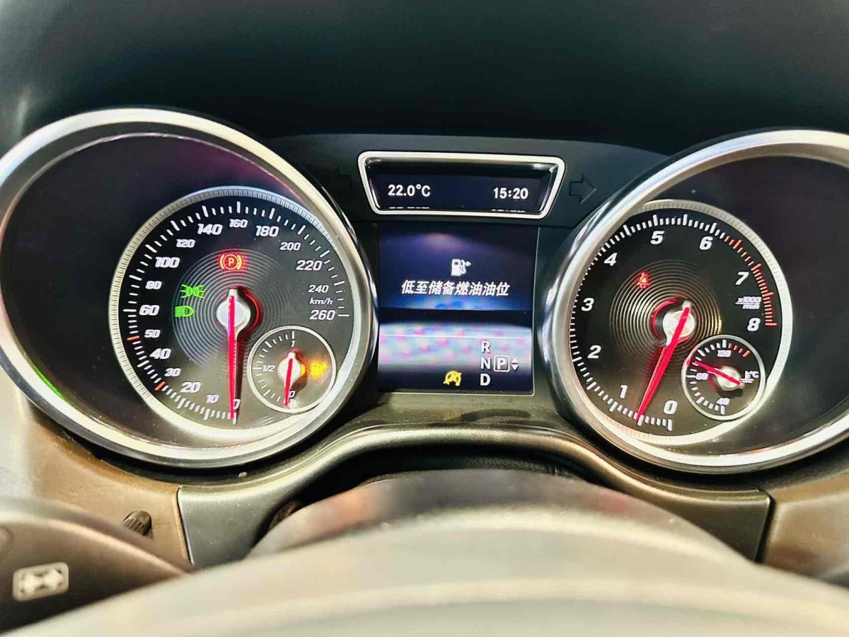 奔馳 奔馳GLE  2016款 GLE 320 4MATIC 動感型圖片