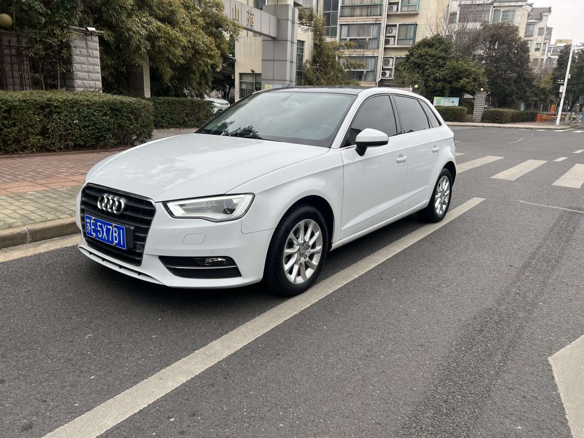 奧迪 奧迪A3  2015款 Sportback 35 TFSI 百萬(wàn)紀(jì)念舒享型圖片