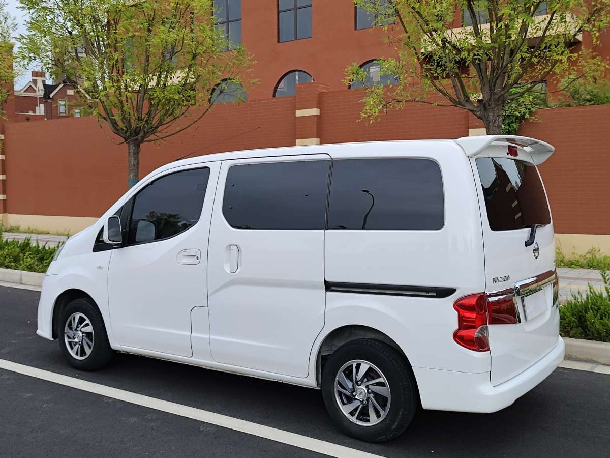 2019年4月日產(chǎn) NV200  2018款 1.6L CVT豪華型