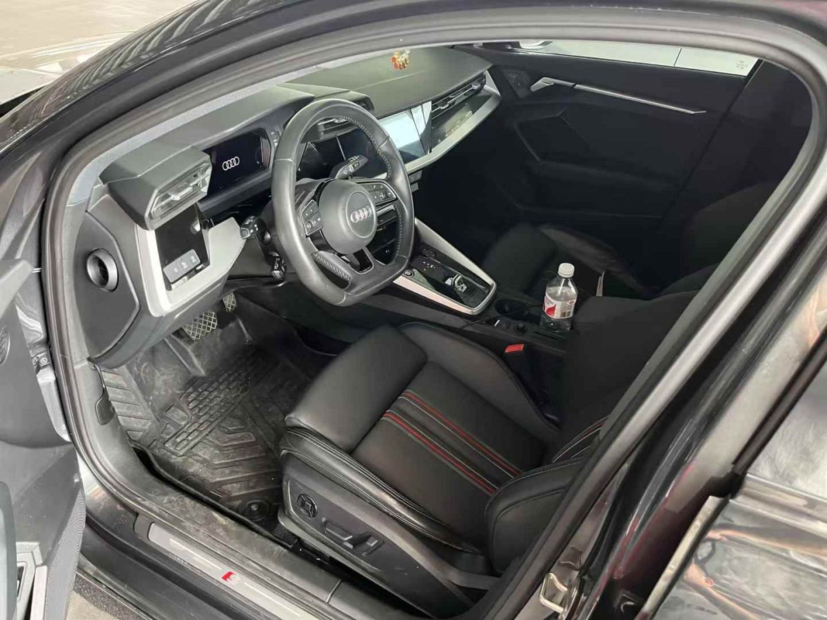 奧迪 奧迪A3  2022款 A3L Limousine 35 TFSI RS套件燃速型圖片