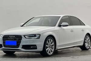 奧迪A4L 奧迪 45 TFSI 典藏版 quattro個(gè)性運(yùn)動(dòng)型