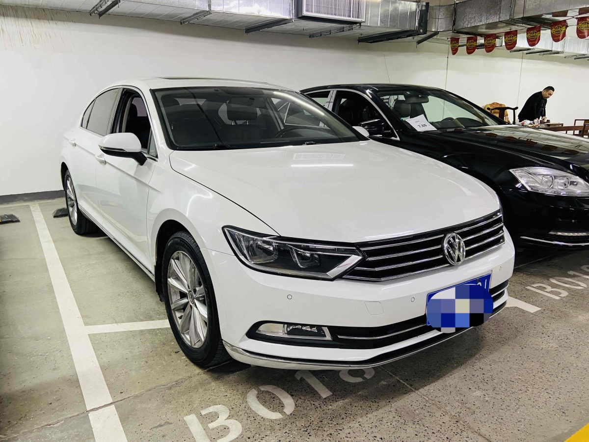 大眾 邁騰  2018款 330TSI DSG 領(lǐng)先型圖片