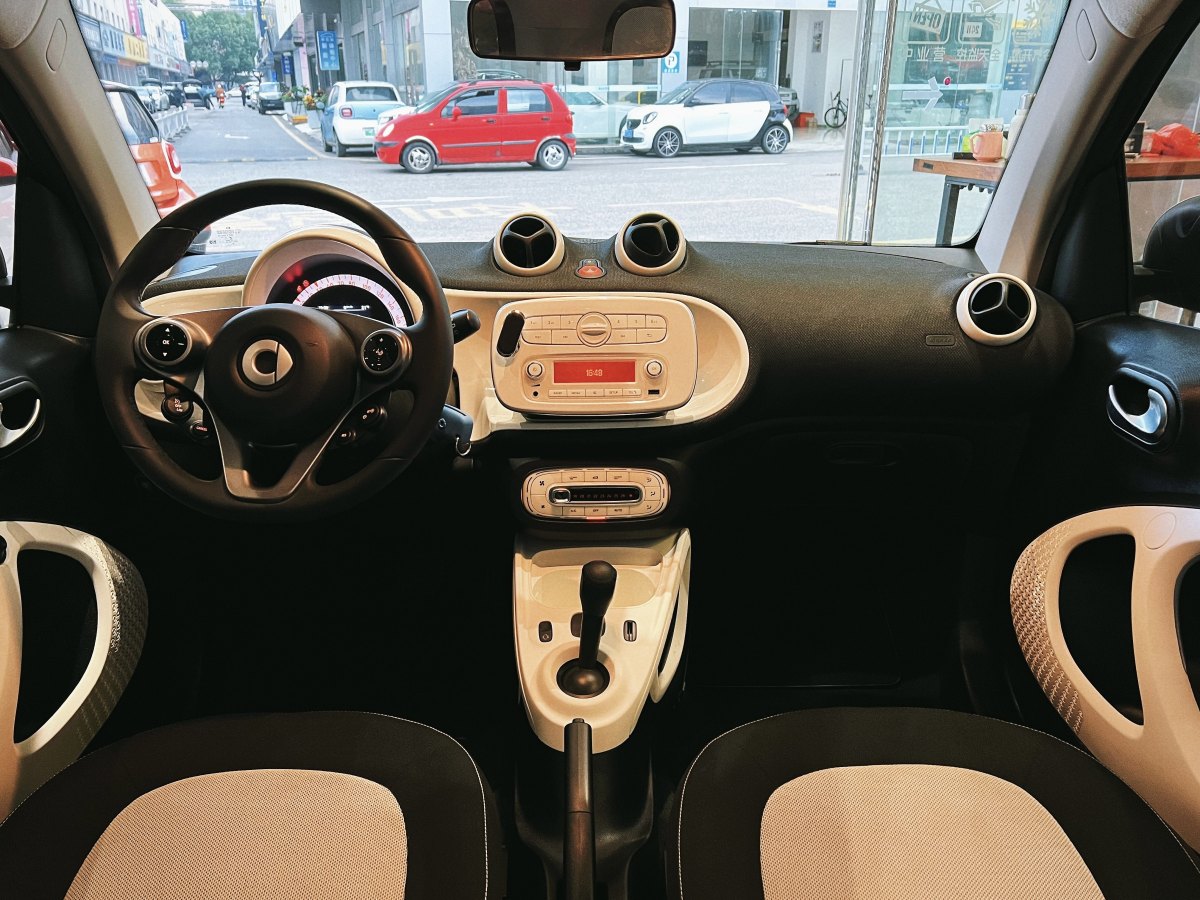 smart fortwo  2011款 1.0 MHD 硬頂激情版圖片