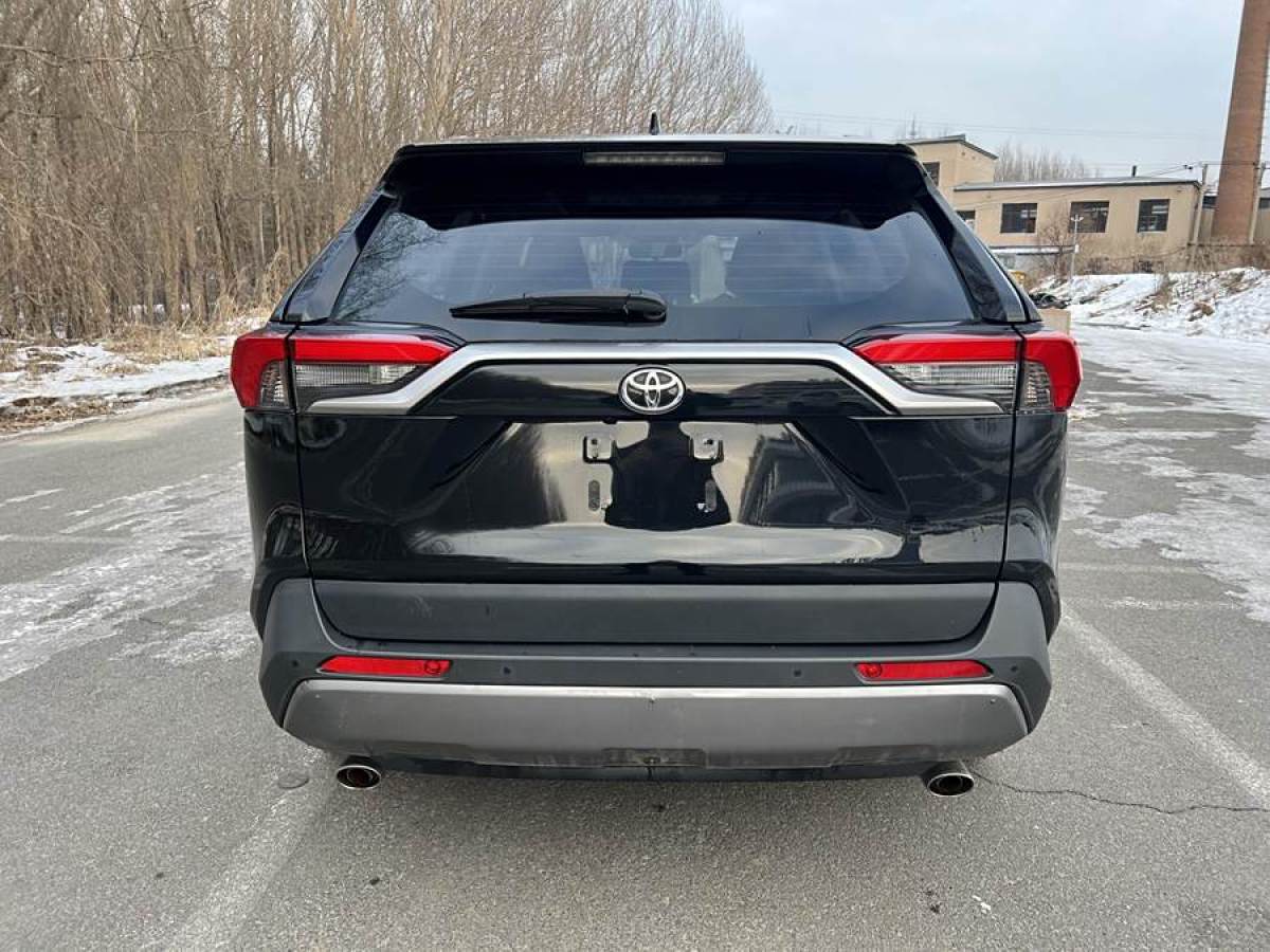 豐田 RAV4榮放  2020款 2.0L CVT四驅(qū)尊貴版圖片