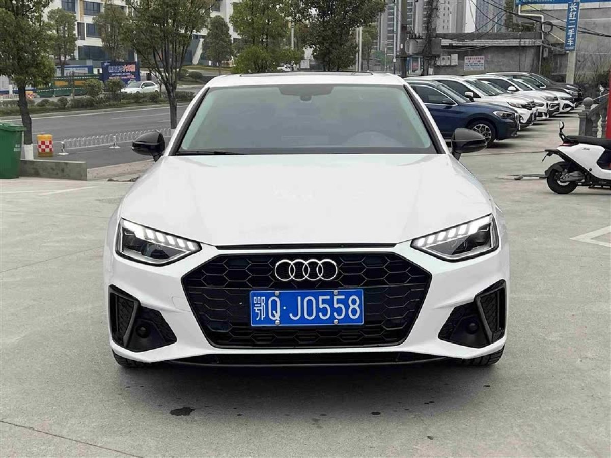 奧迪 奧迪A4L  2022款 40 TFSI 豪華動感型圖片