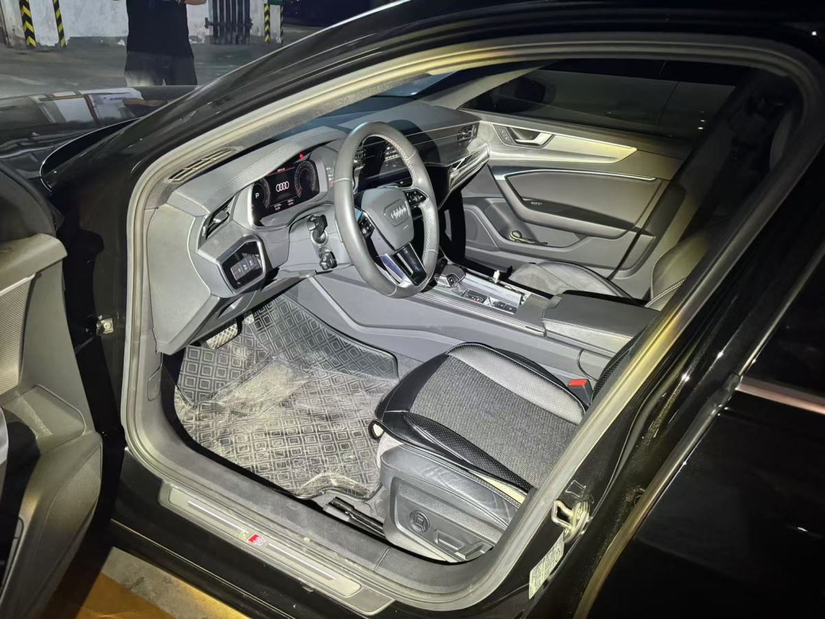 奧迪 奧迪A6L  2021款 45 TFSI 臻選動感型圖片