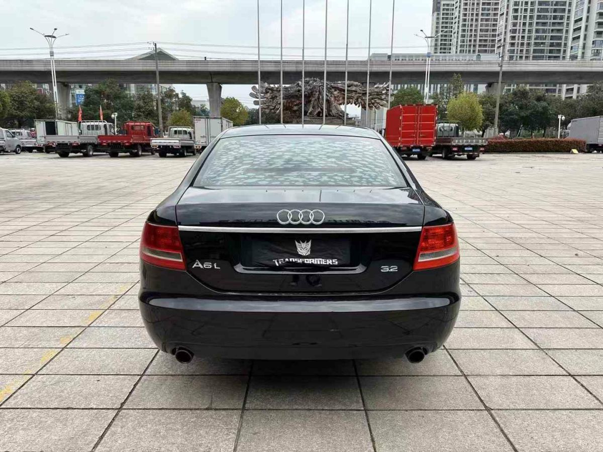 奧迪 奧迪A6L  2007款 A6L 4.2FSI Quattro至尊旗艦型導(dǎo)航版圖片