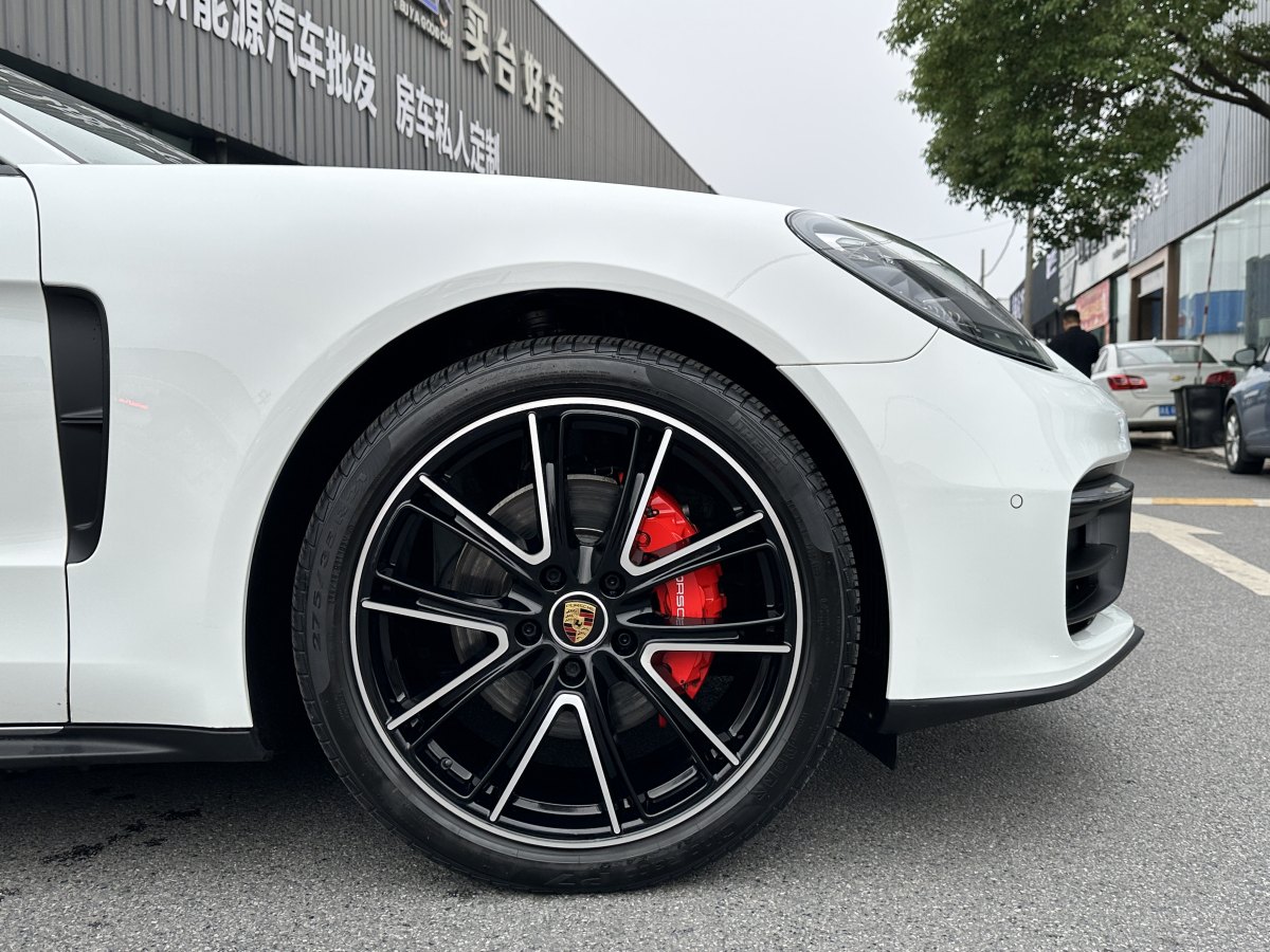 保時(shí)捷 Panamera  2022款 Panamera 4 行政加長(zhǎng)版 2.9T圖片