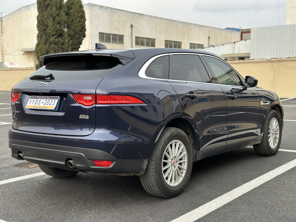 2019年1月捷豹 F-PACE  2019款 2.0T 四驅(qū)都市尊享版