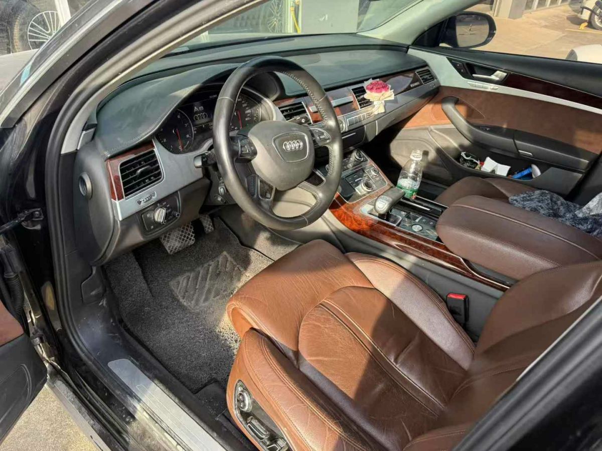 奧迪 奧迪A8  2012款 A8L 45 TFSI quattro舒適型圖片