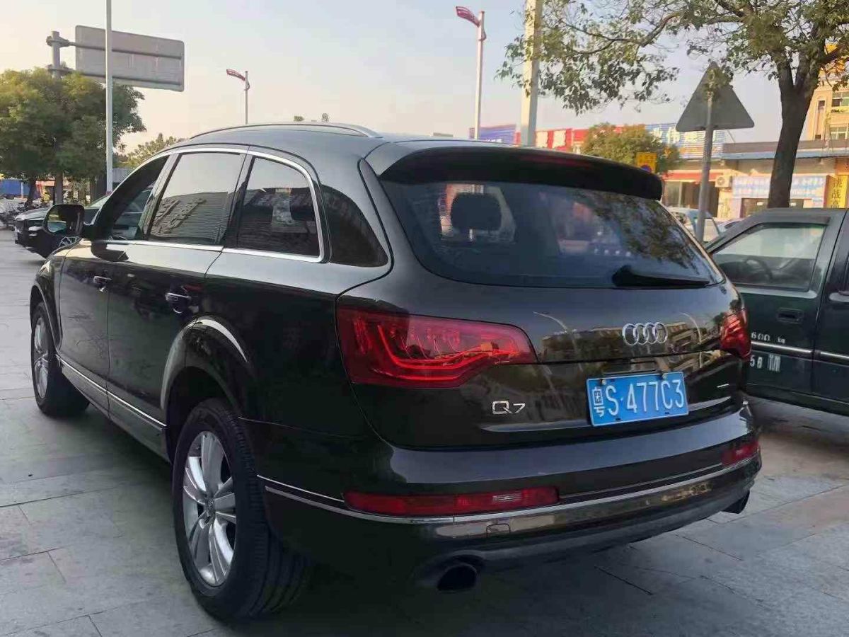 奧迪 奧迪Q7  2016款 40 TFSI S line運(yùn)動(dòng)型圖片