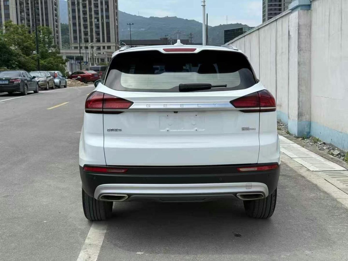 吉利 博越  2020款  1.8TD DCT兩驅(qū)智聯(lián)型4G互聯(lián)版圖片