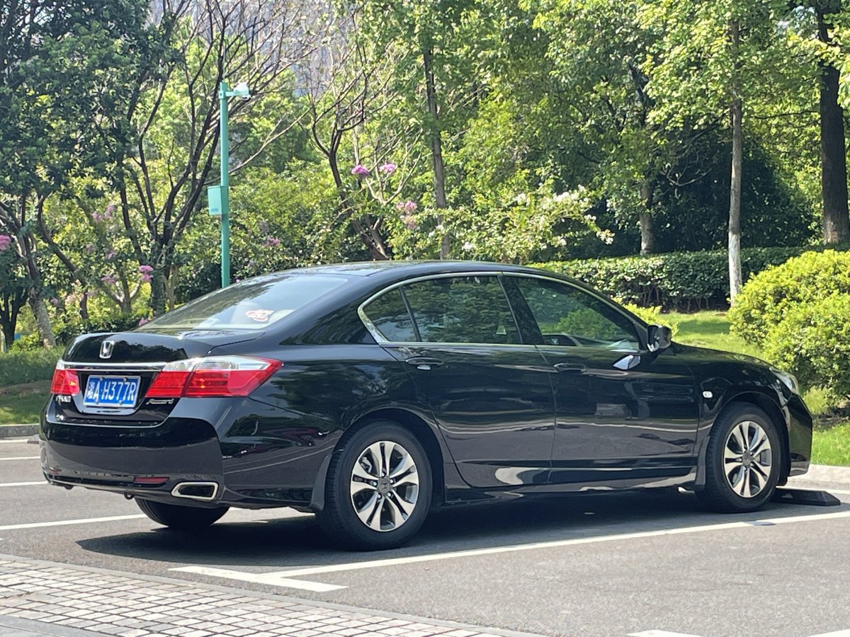 本田 雅阁  2015款 2.0L LX 舒适版图片