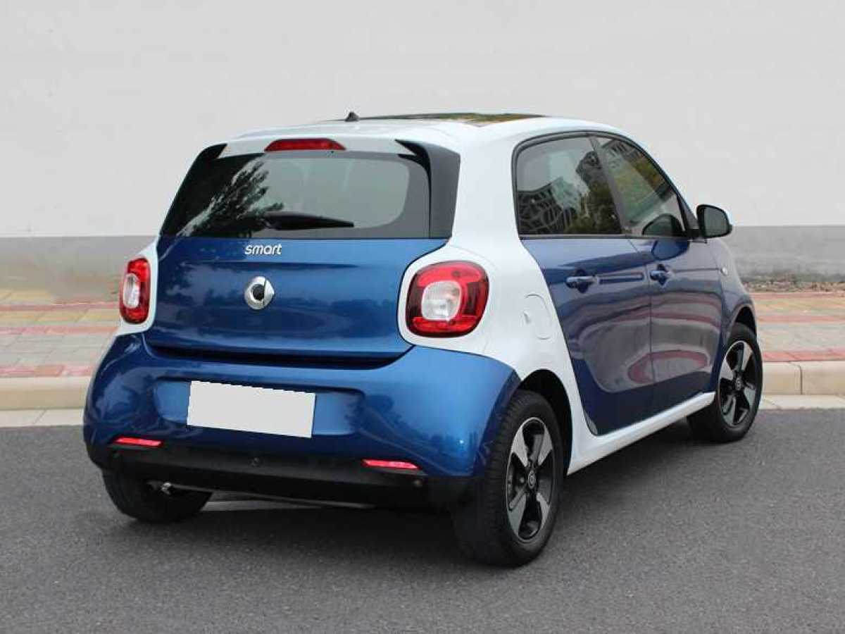 smart forfour  2018款 1.0L 52千瓦激情版圖片