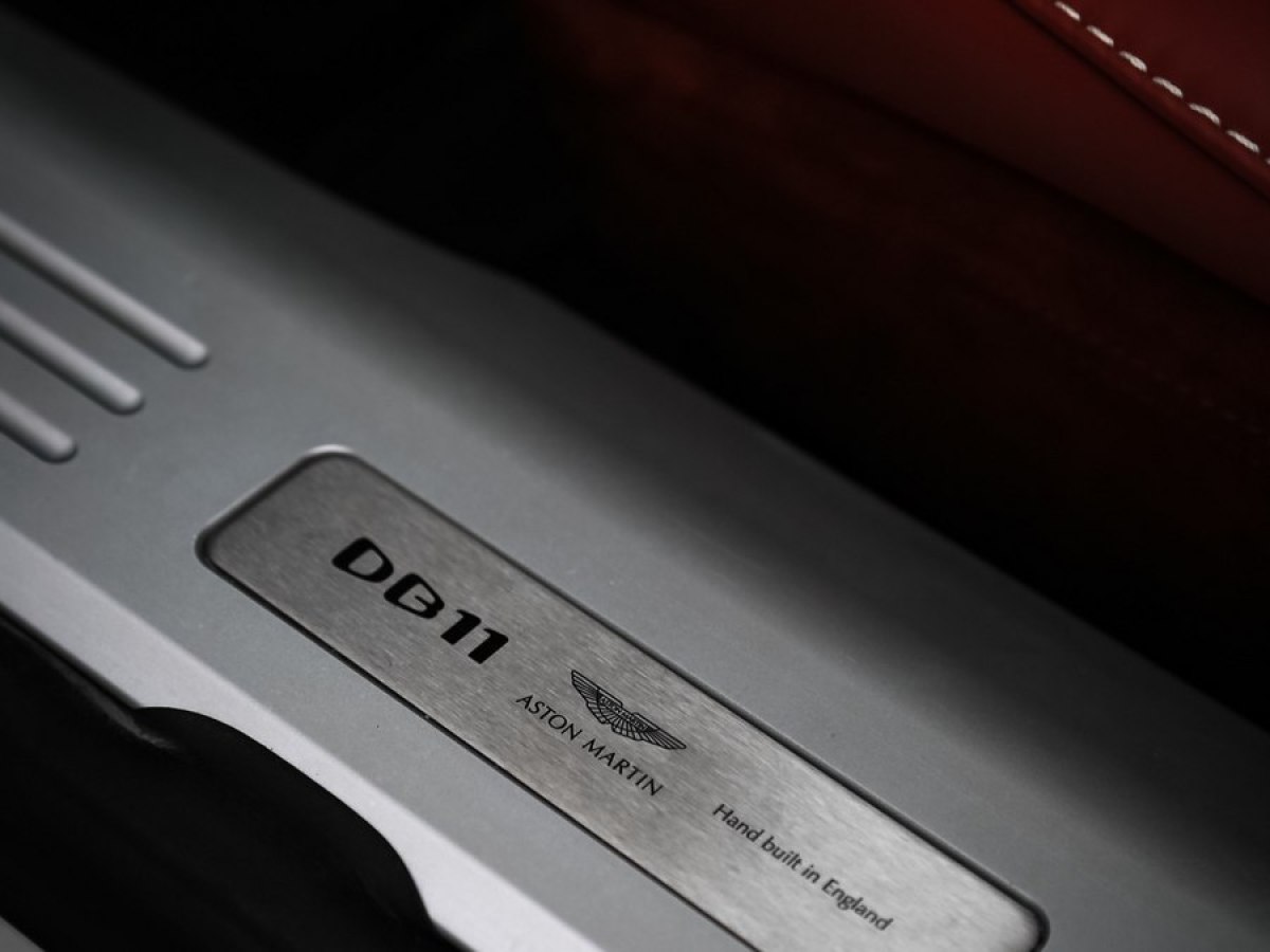 阿斯顿·马丁 阿斯顿・马丁DB11  2019款 4.0T V8 Coupe图片