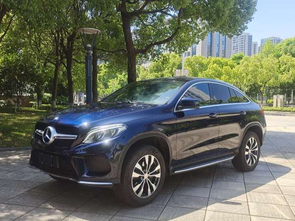 奔驰 奔驰GLE轿跑  2015款 GLE 400 4MATIC 轿跑SUV