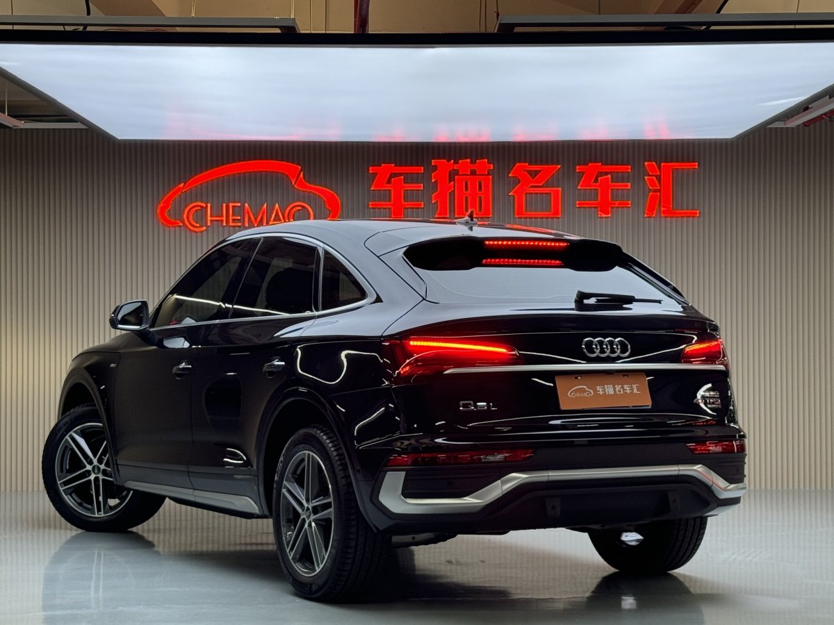 奧迪 奧迪Q5L Sportback  2022款 改款 40 TFSI 時(shí)尚型圖片