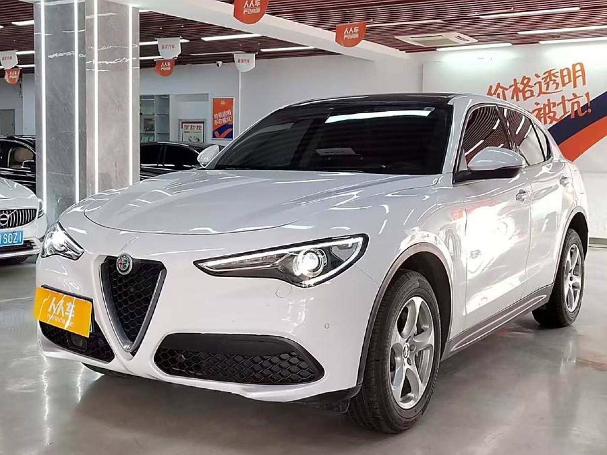 2019年7月阿爾法·羅密歐 Stelvio  2017款 2.0T 200HP 精英版