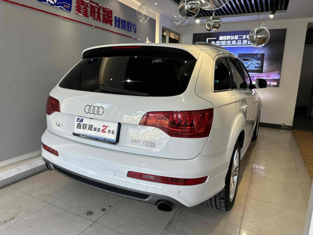 奧迪 奧迪Q7  2014款 35 TFSI 運(yùn)動型圖片