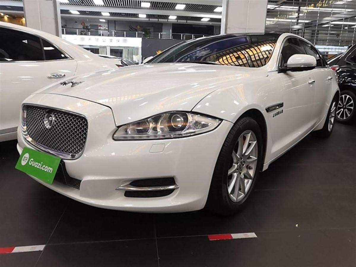 捷豹 XJ  2013款 XJL 2.0T 典雅商務(wù)版圖片