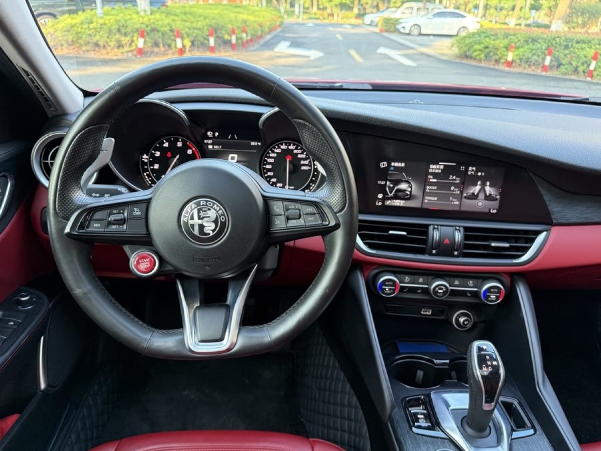 阿爾法·羅密歐 Giulia  2021款 2.0T 280HP 豪華版圖片