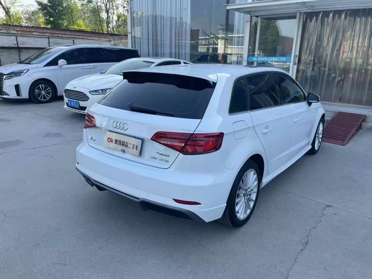 奧迪 奧迪A3  2018款 A3 1.4T 35TFSI Limousine時尚型圖片