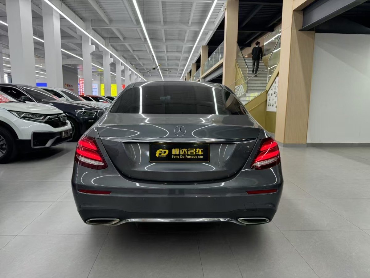 奔馳 奔馳E級  2020款 E 300 L 豪華型圖片