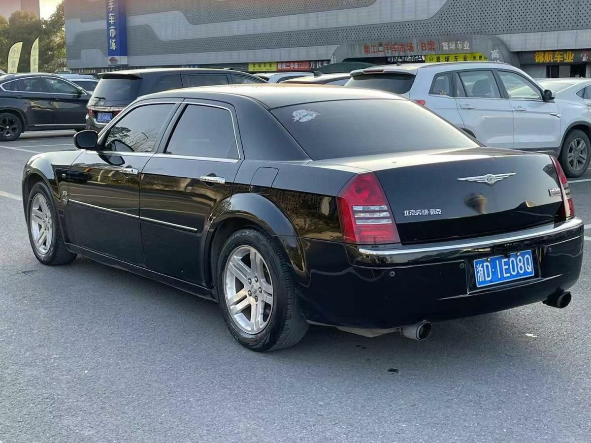 克萊斯勒 300C 圖片