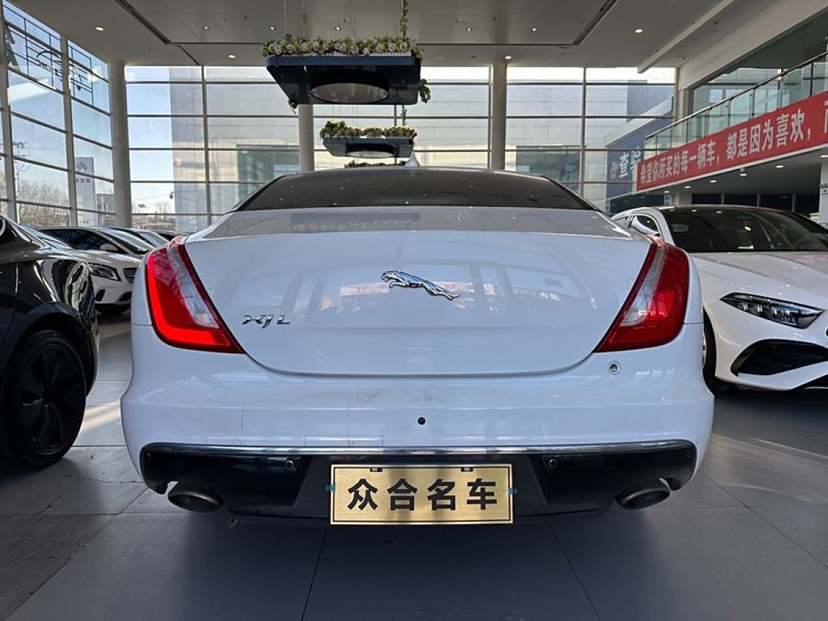 捷豹 XJ  2016款 XJL 2.0T 兩驅(qū)典雅商務(wù)版圖片