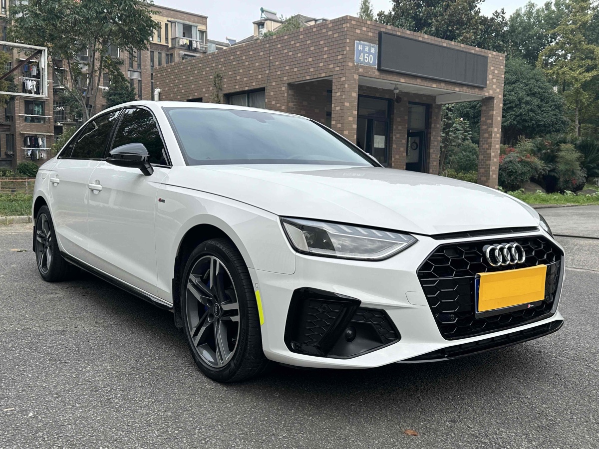 奧迪 奧迪A4L  2022款 40 TFSI 豪華動感型圖片