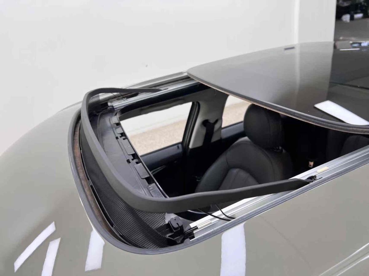 2020年12月MINI MINI  2020款 1.5T ONE 五門版