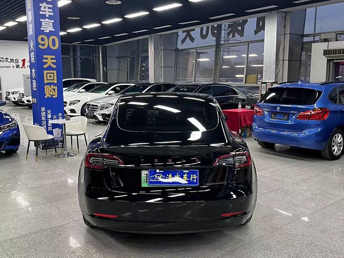 特斯拉 Model Y  2023款 后輪驅(qū)動版圖片