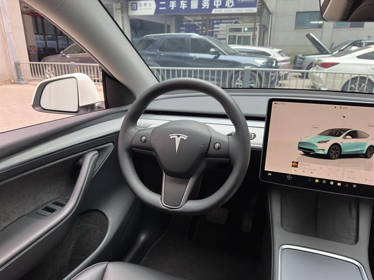 特斯拉 Model 3  2023款 煥新版 后輪驅(qū)動圖片