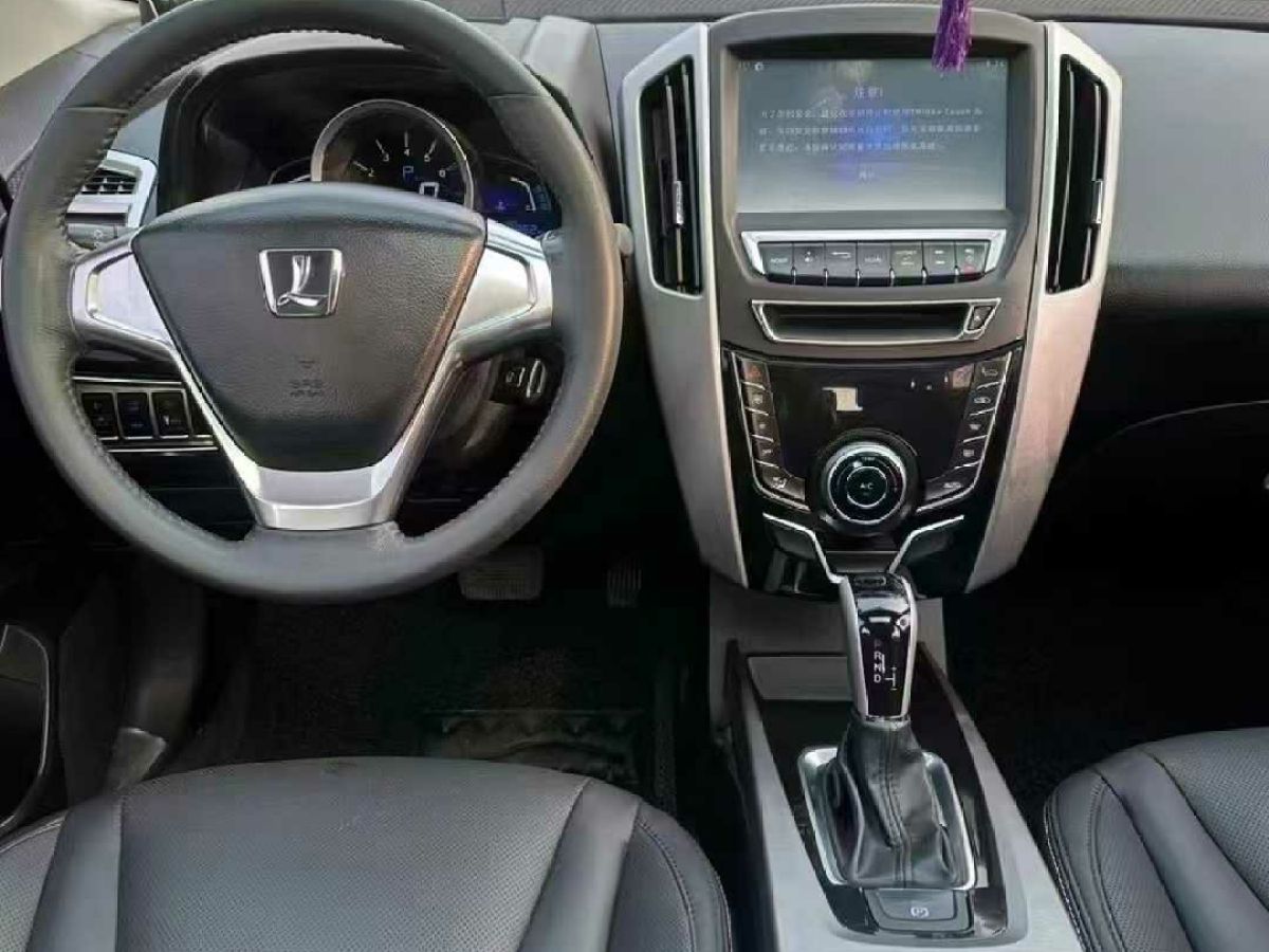 納智捷 優(yōu)6 SUV  2015款 1.8T 智尊型圖片
