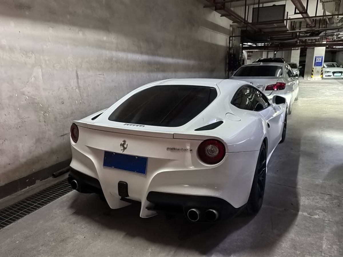 法拉利 F12berlinetta  2013款 6.3L 標準型圖片