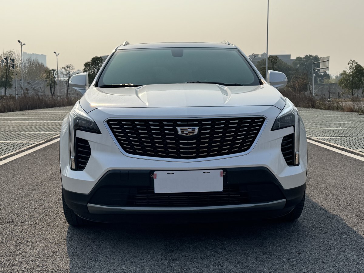 凱迪拉克 XT4  2018款 28T 兩驅(qū)領(lǐng)先型圖片