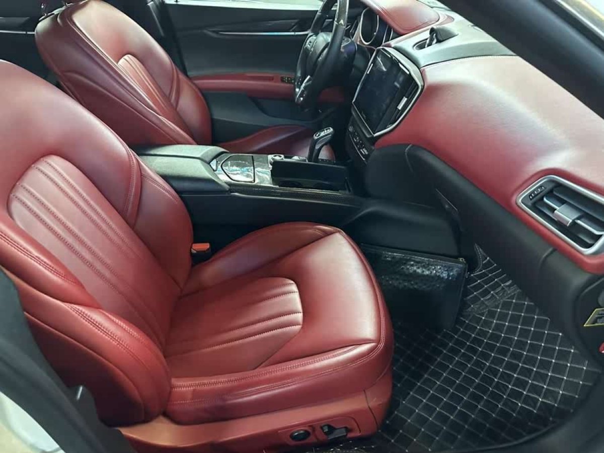 瑪莎拉蒂 Ghibli  2014款 3.0T 標(biāo)準(zhǔn)版圖片