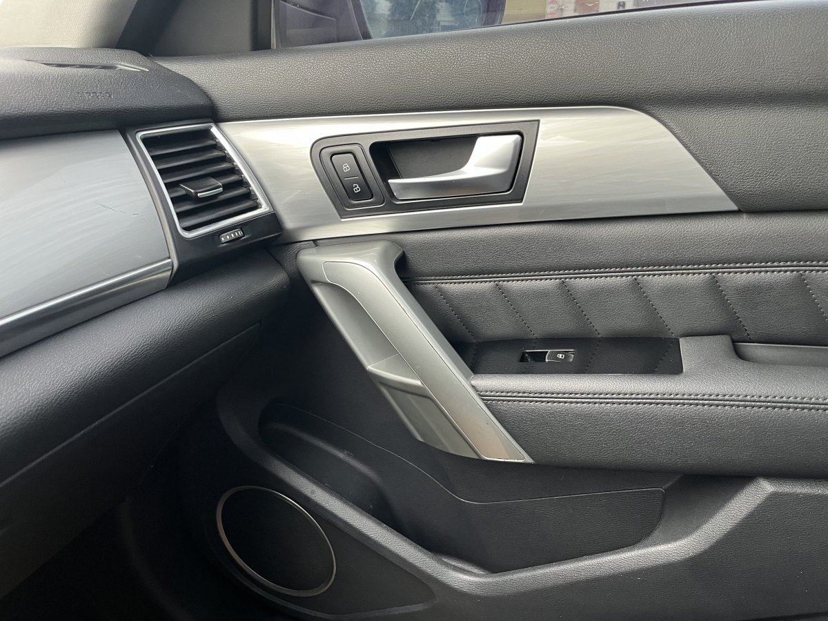 哈弗 H2  2014款 1.5T 手動兩驅尊貴版圖片