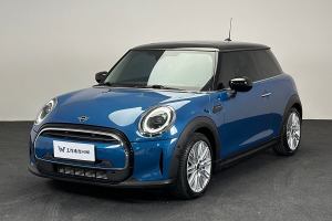 MINI MINI 改款 1.5T COOPER 經(jīng)典派