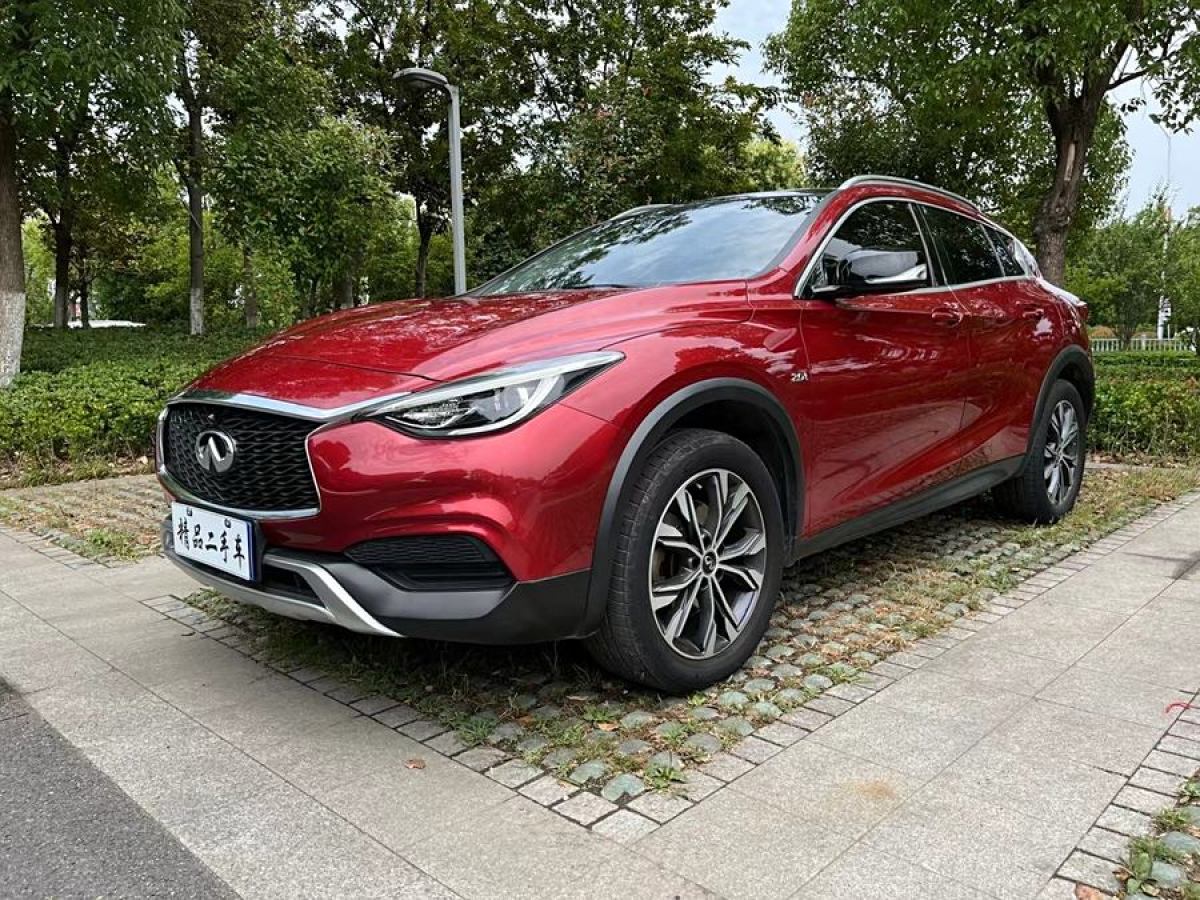 2018年10月英菲尼迪 QX30  2017款 2.0T 四驅時尚版