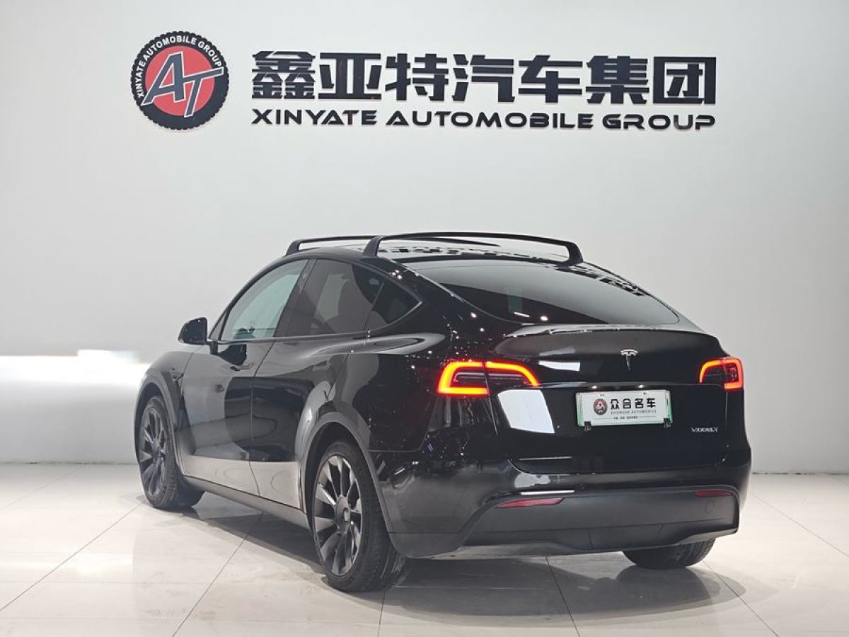 特斯拉 Model 3  2021款 改款 標(biāo)準(zhǔn)續(xù)航后驅(qū)升級版圖片